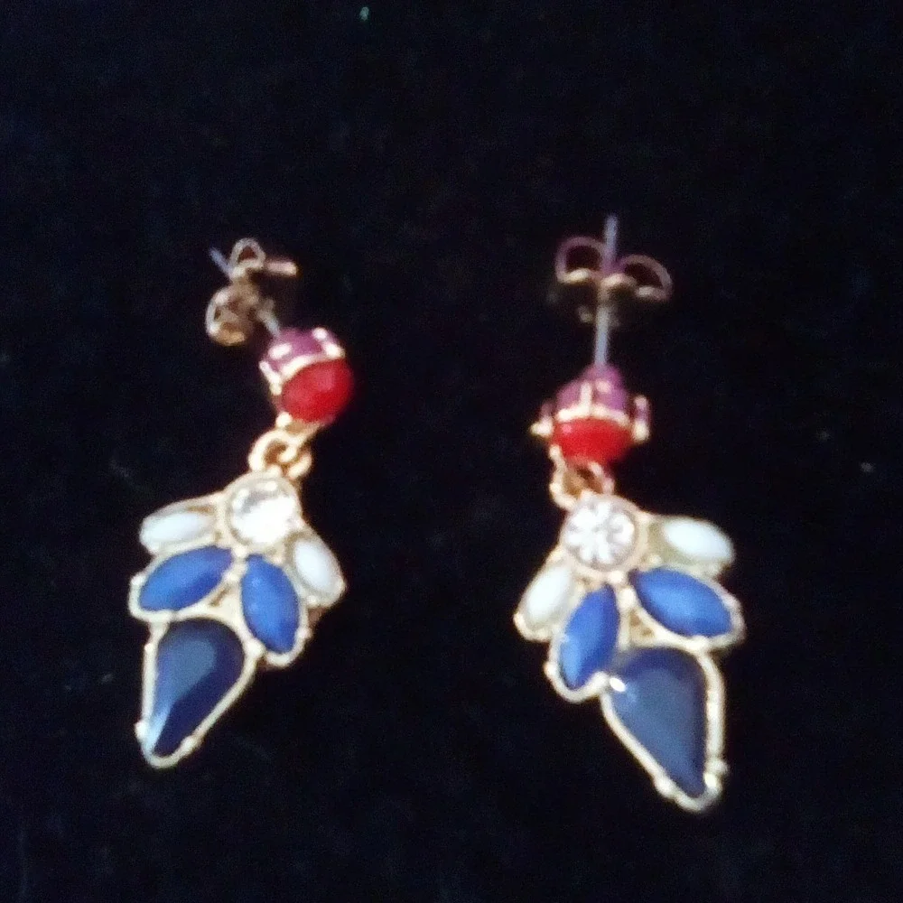 Red White Blue Statement Bib Necklace‎ and Earrings Set Gold Tone Floral Design